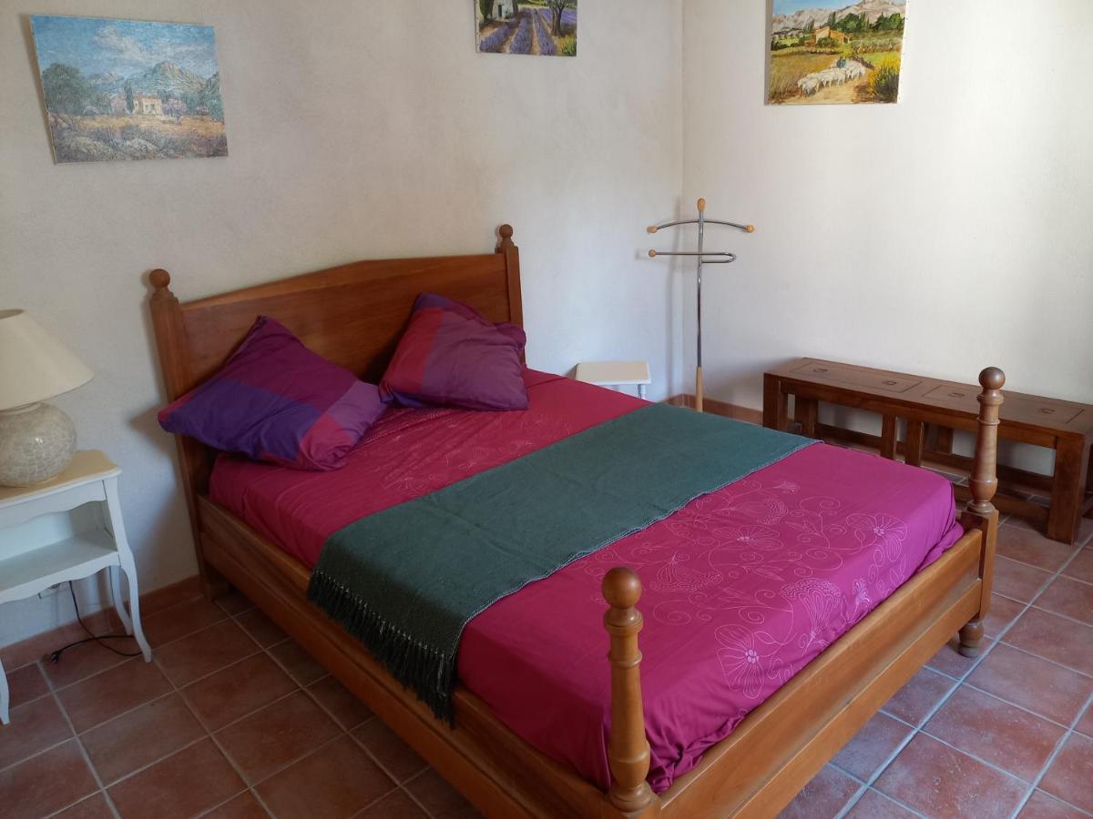 Bienvenue En Provence Villa Monteux Bagian luar foto