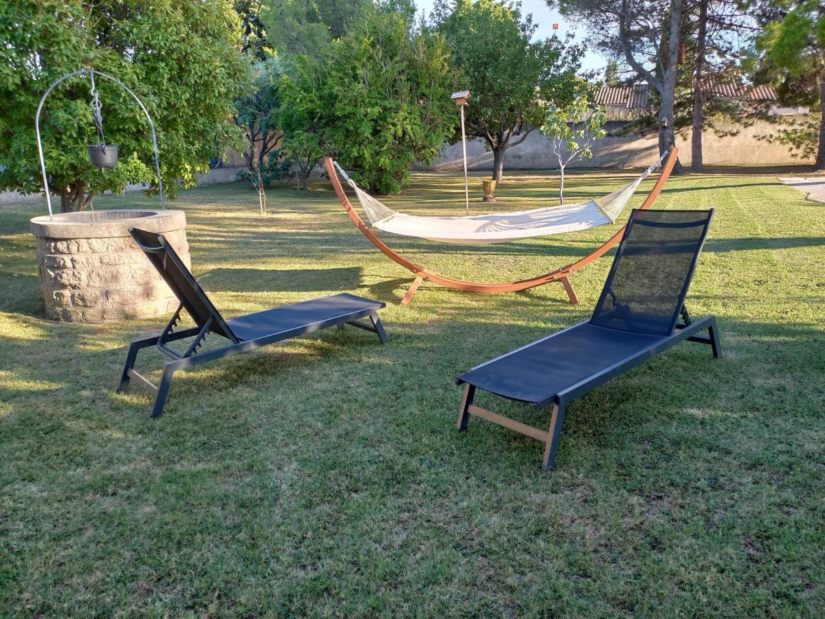 Bienvenue En Provence Villa Monteux Bagian luar foto